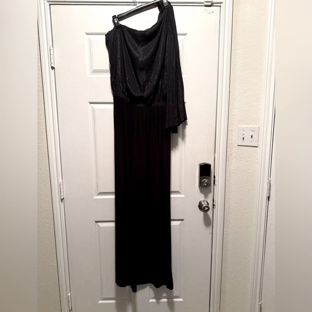 One shoulder Elegant Black Evening jumpsuit.